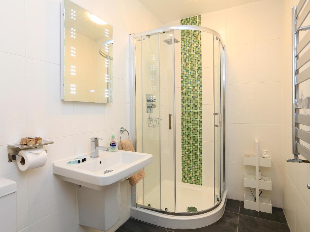 1 At The Beach Beesands Exterior foto